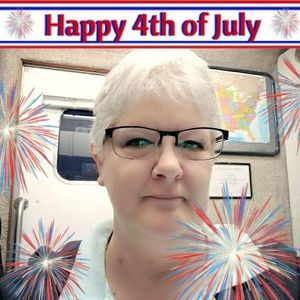 Meet your Posher, Liz